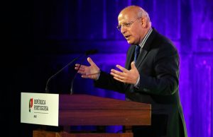 Comunidade portuguesa no Canadá exemplo contra ‘febre ultranacionalista” – Augusto Santos Silva