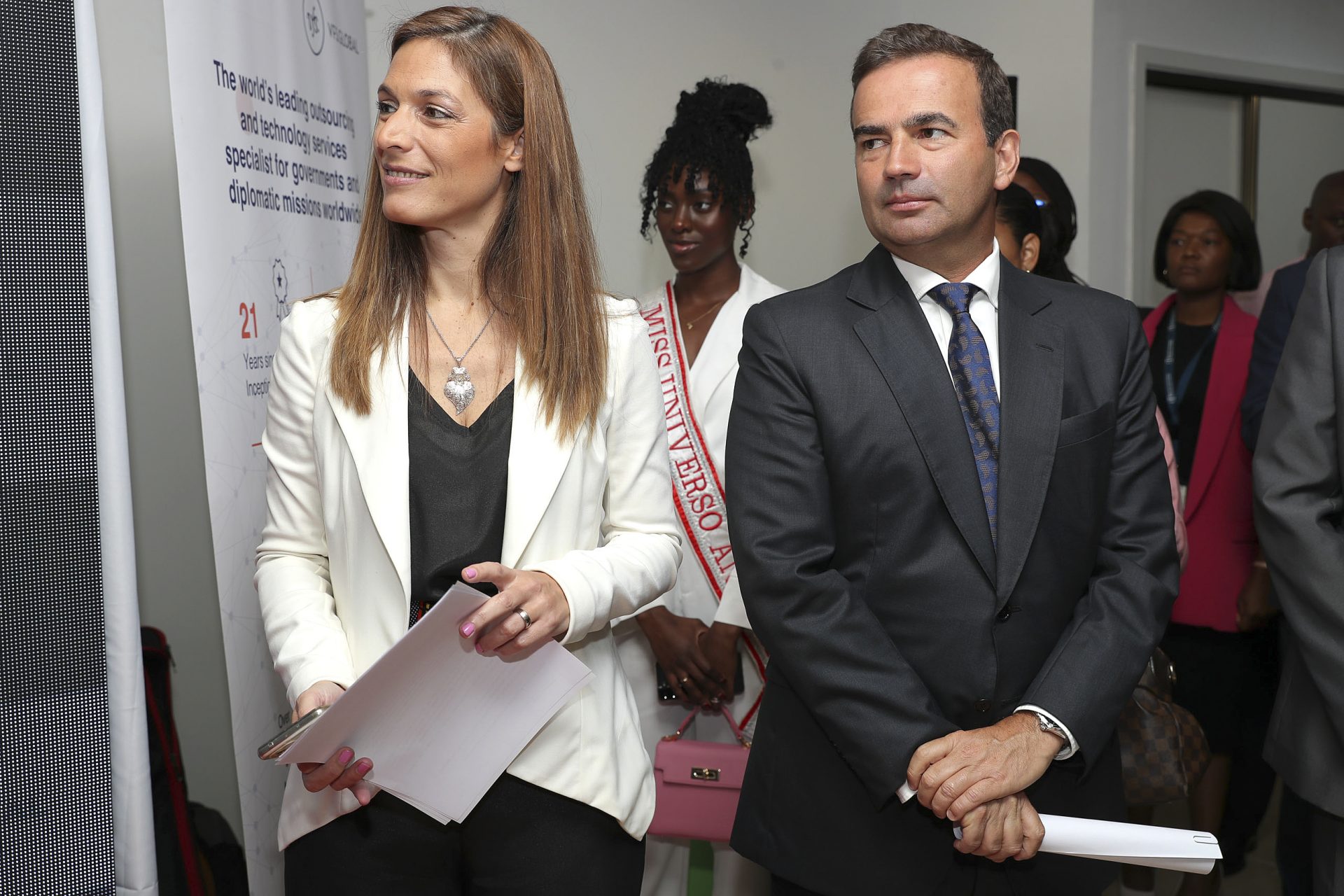 Portugal inaugura novo centro de vistos em Luanda, cônsul pede “tempo” e confiança